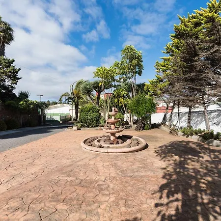 Luxury Home Pool - Tennis Court - Parking Villa