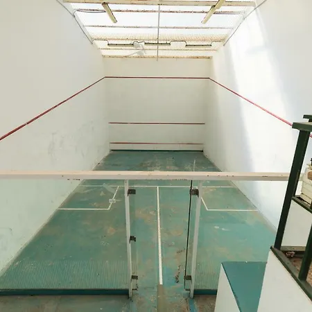 Villa Luxury Home Pool - Tennis Court - Parking *